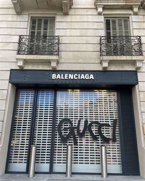 gucci balenciaga pop up|Balenciaga Gucci hack.